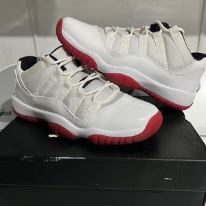 Nike Jordan 11 Low White/Varcity Red-Black Size GS 5y